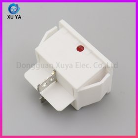 KCD4 船型开关 31×25mm 方形平面两脚带灯开关