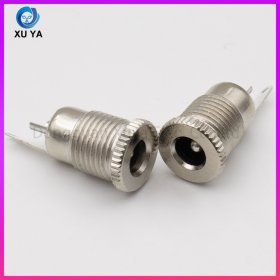 DC099 金属螺纹 DC 电源母座